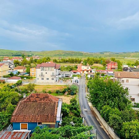 Green Trails Apartment - Fully Renovated With Mountain View Divjaka Exterior foto